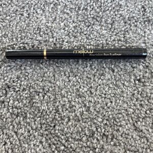 Mellow Precision Pen Eyeliner